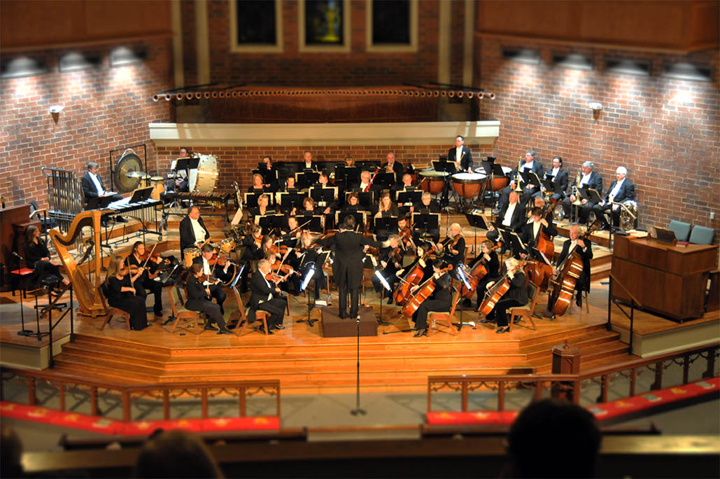 Tennessee Philharmonic Orchestra with a Salute to Veterans in November 2019, under the leadership of conductor Dan Allcott.